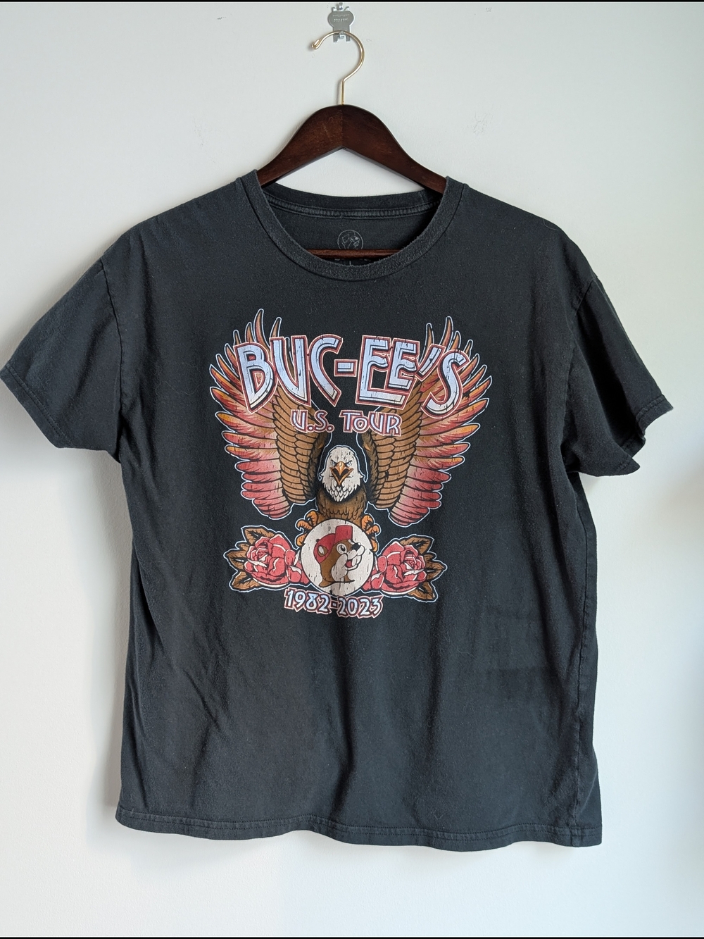 Buc-ee's US Cities Tour 1982-2023 Graphic Tee 2024 Bucee’s Shirt L